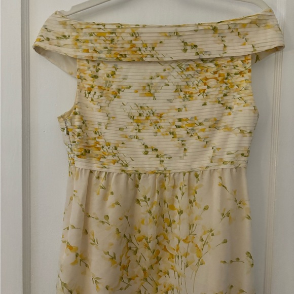 Valentino - Picture 3 of 3